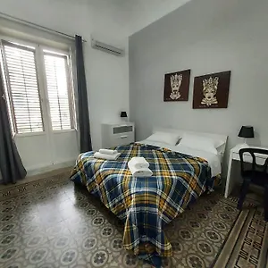 La Casa Del Moro - All' Opera Bed and breakfast Palermo